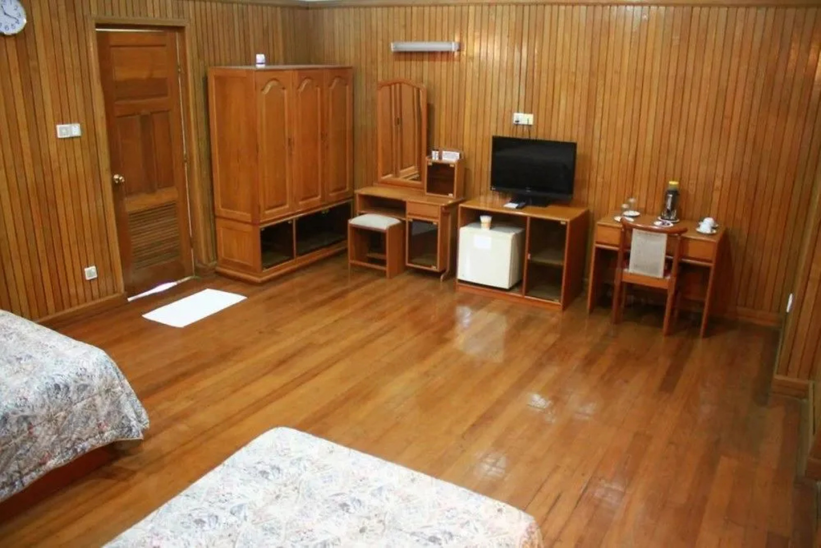 Orchid Nan Myaning Hotel