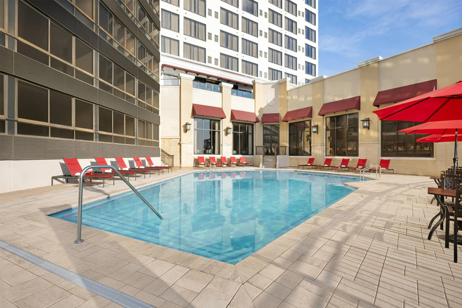 Ramada Plaza by Wyndham Orlando Resort & Suites Intl Drive