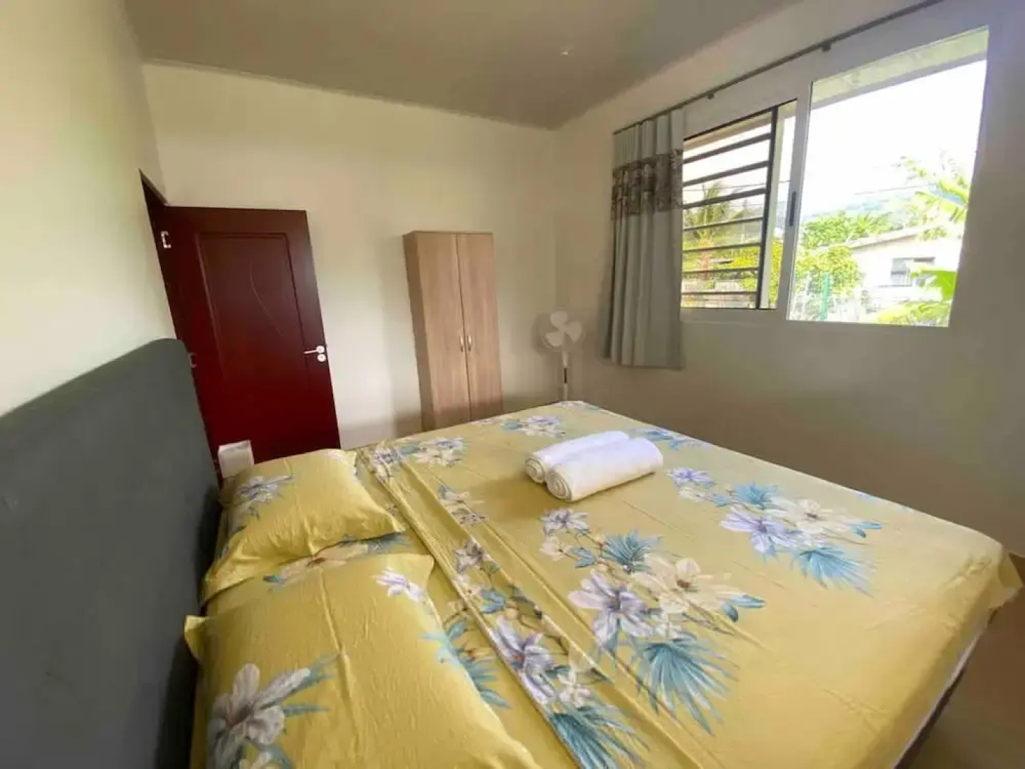 Fare Avea in Mahina With 3 Bedrooms and 2 Bathrooms