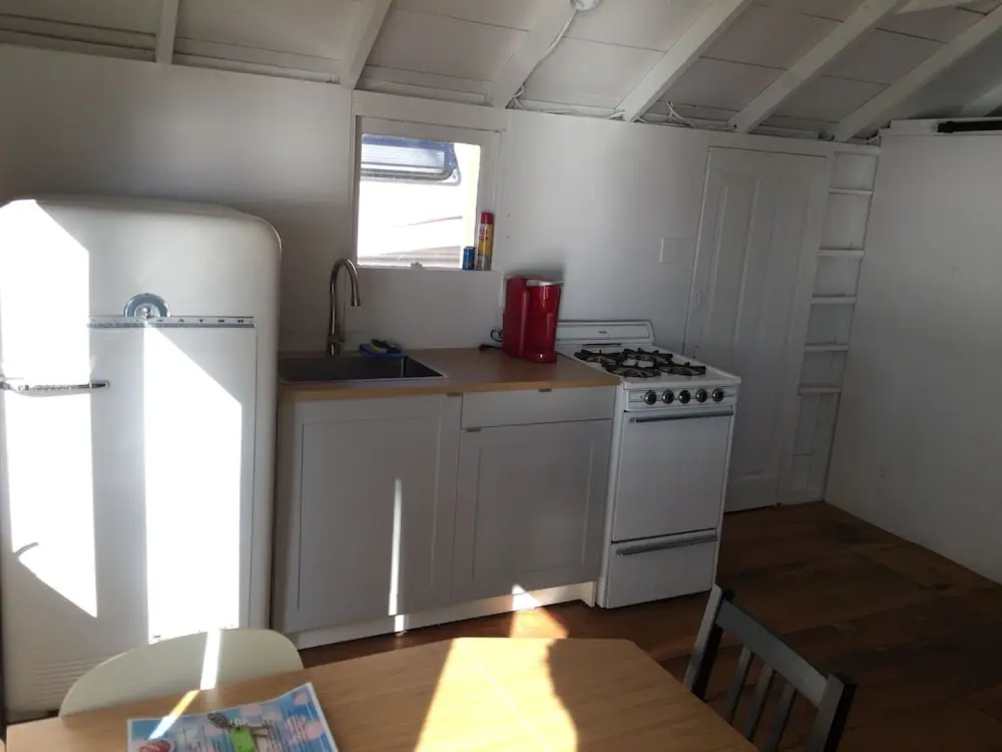 Cherry Lane Campground & Cottages