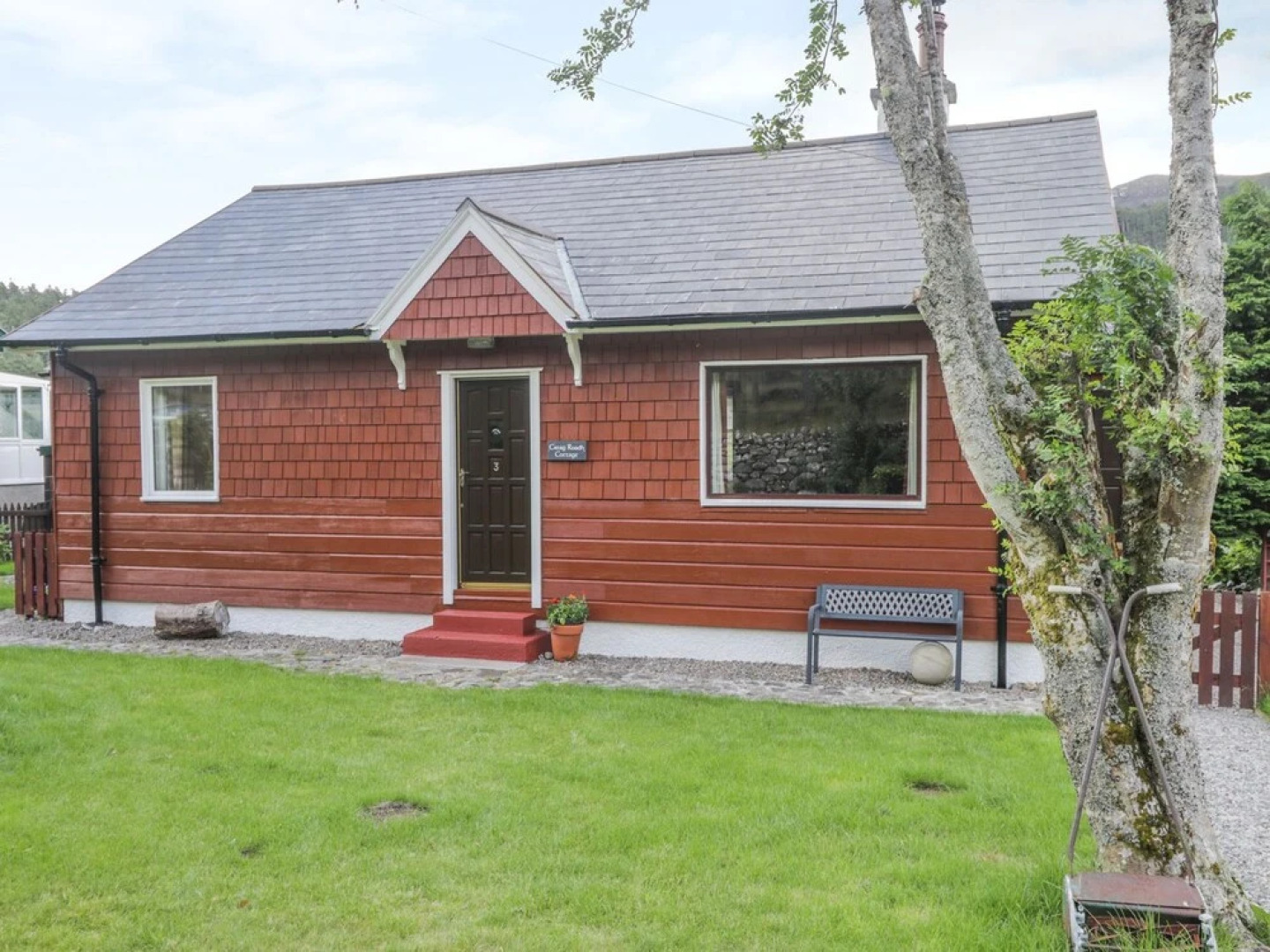 3 Strathanmore Cottages