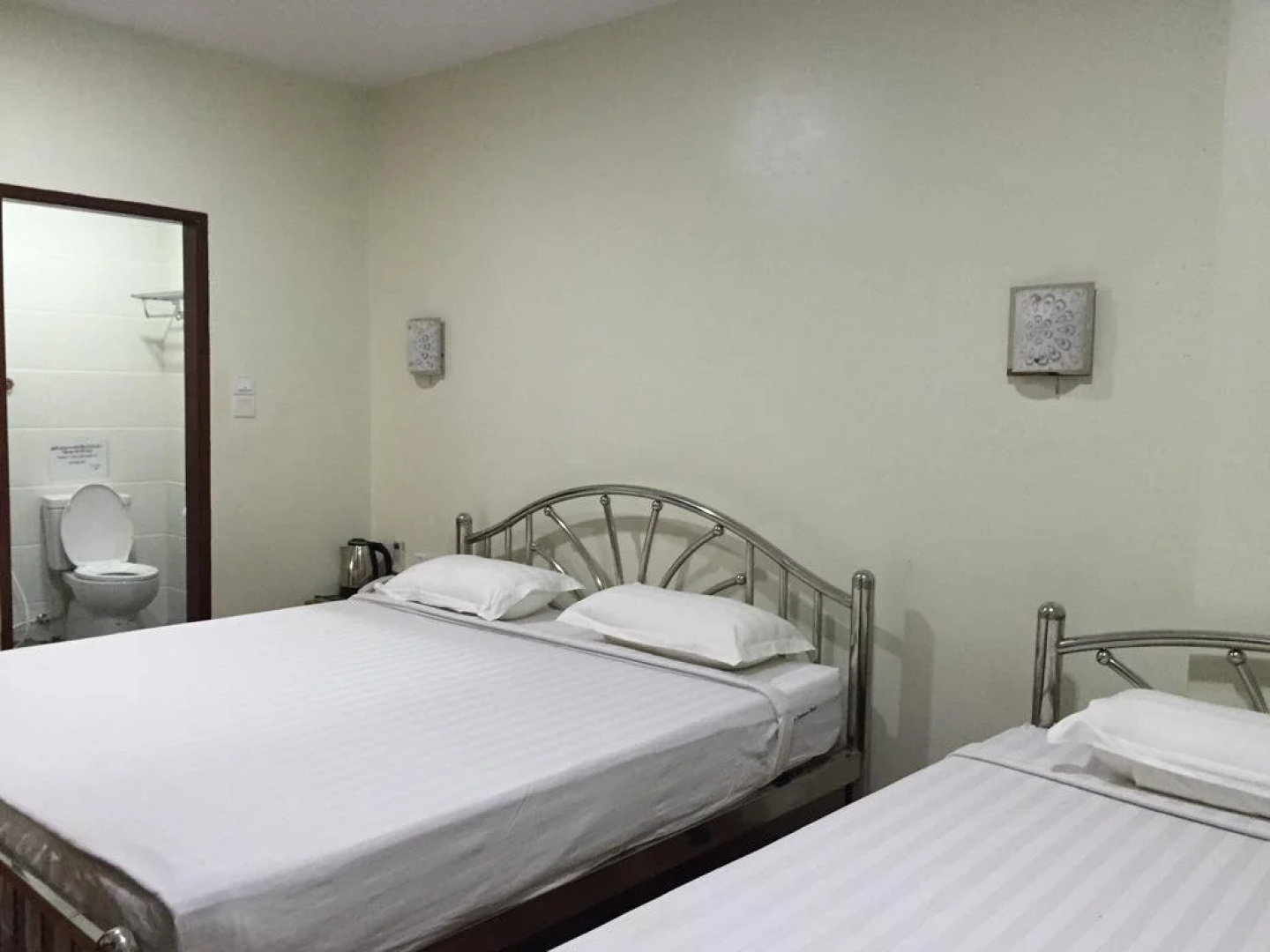 Htun Yadanar Motel