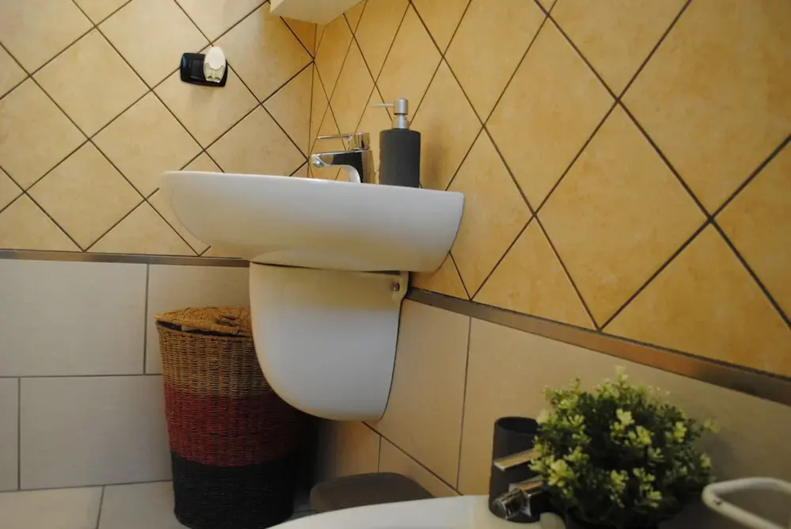 Via del Lago 28 - Lago Maggiore