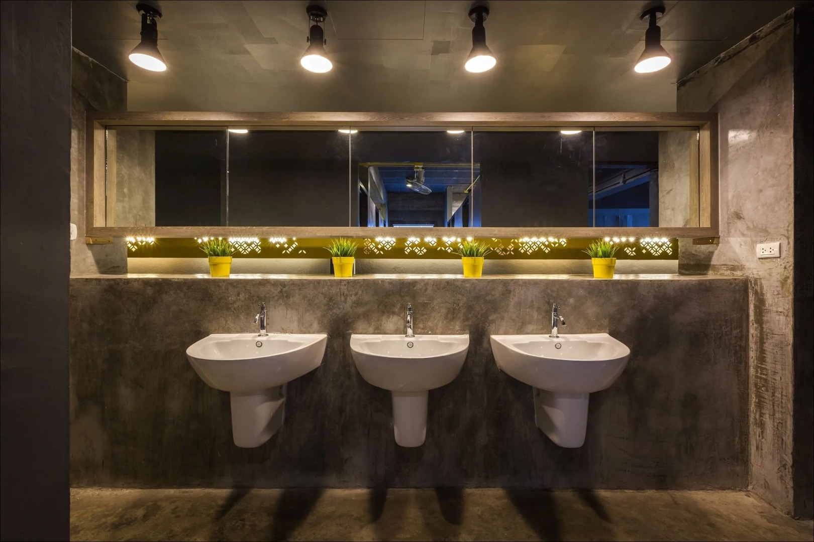 Fulfill Phuket Hostel