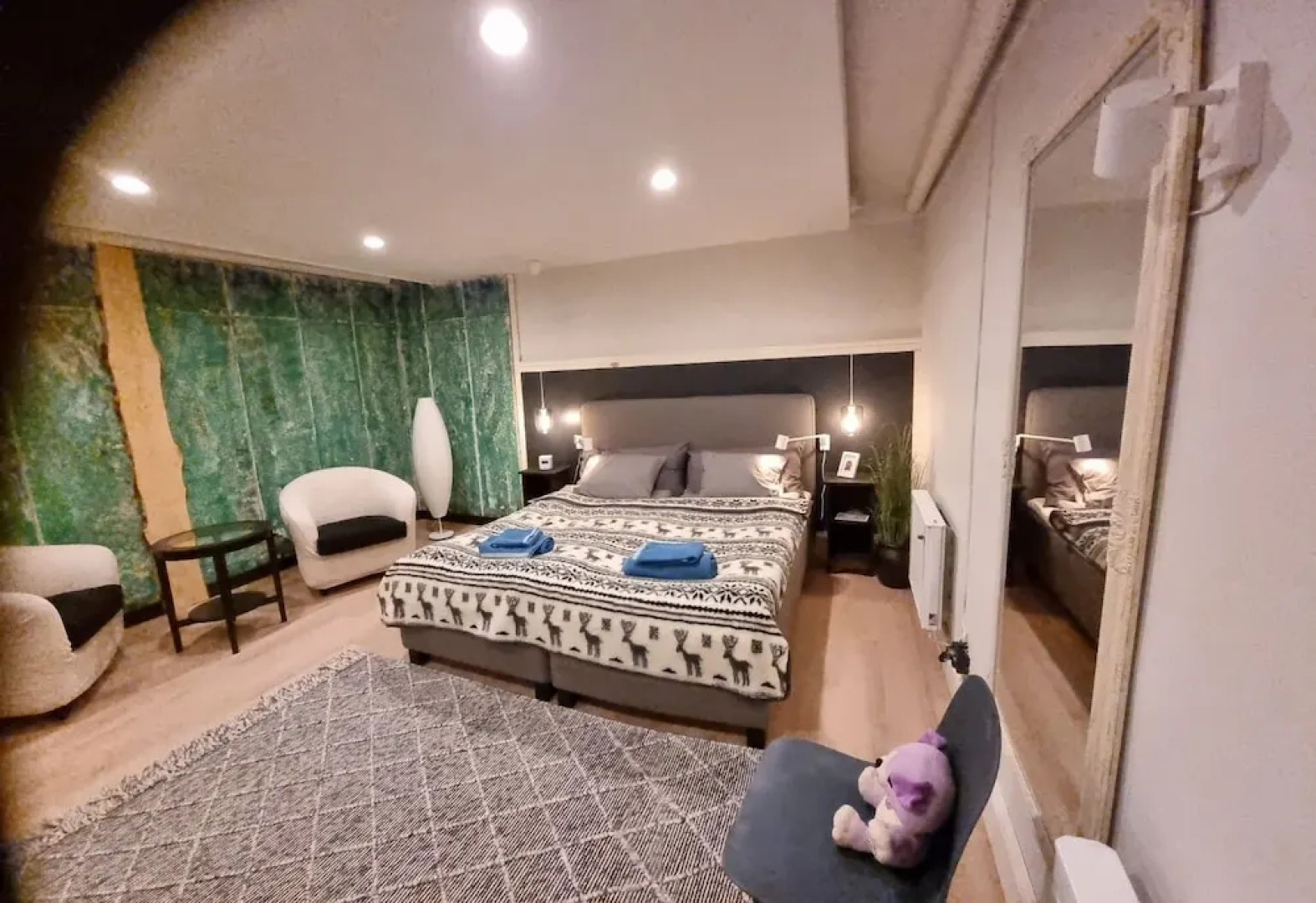 2 Bed Retreat - Sleeps 4 - Pets - Parking - Wifi