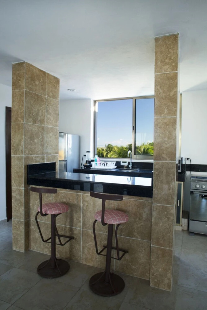 San Bruno Tropical Villa with Pool