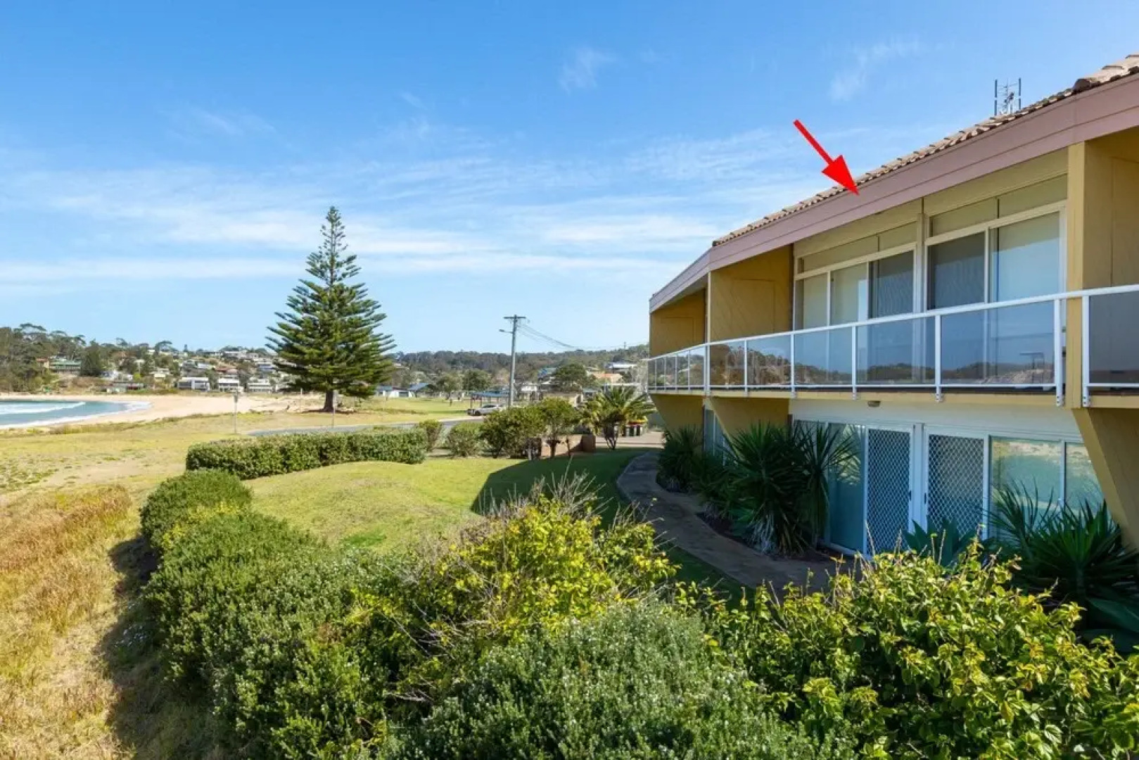 Retreat Beside The Beach - Unit Four