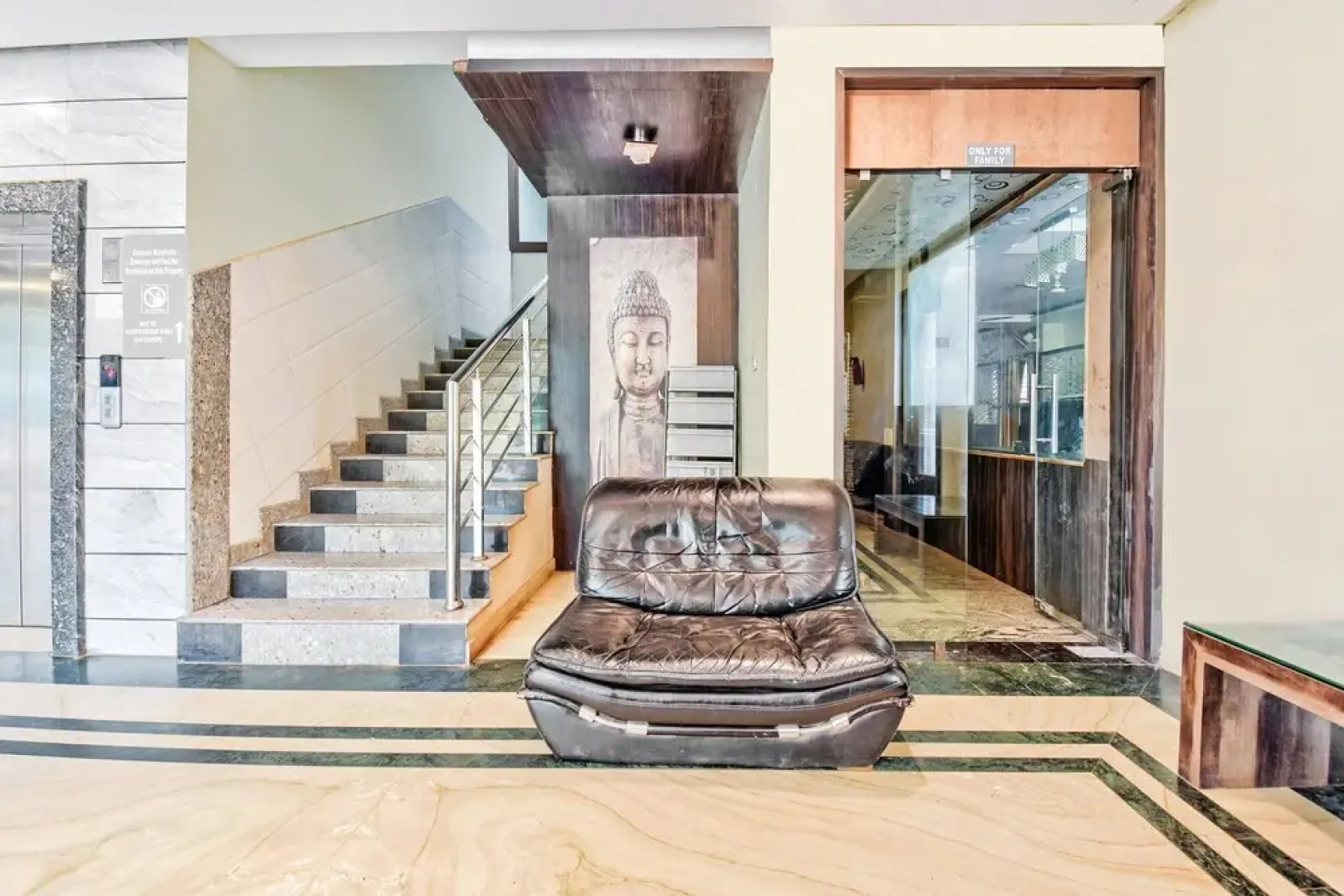 Capital O 42062 Nakshatra Comforts