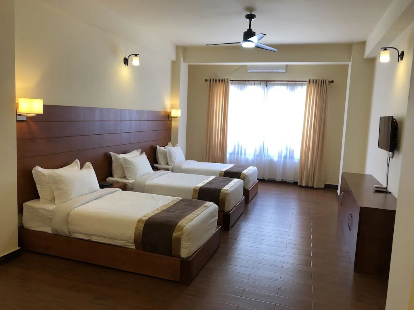 Legphel Hotel