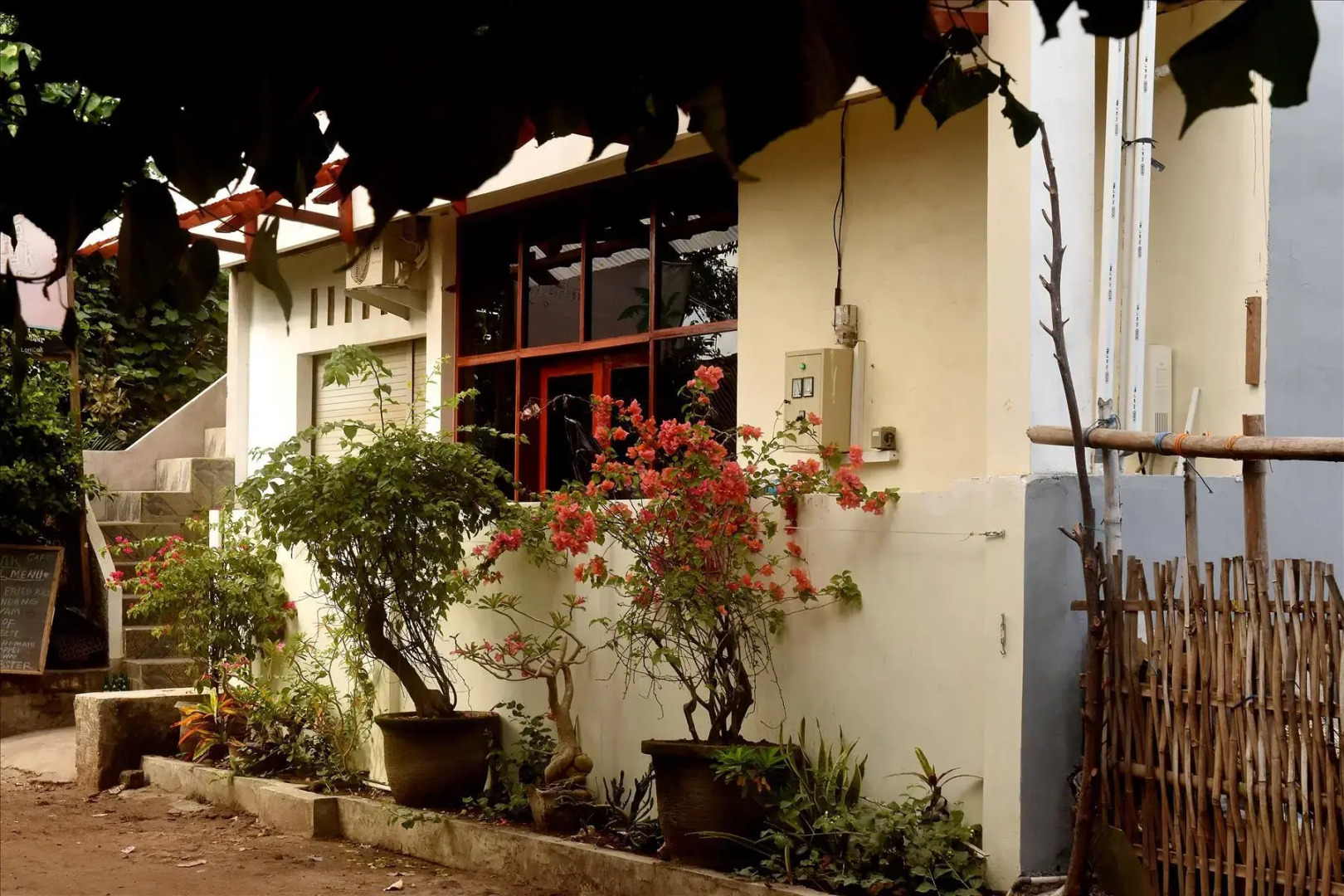 Charlies Shack Lombok