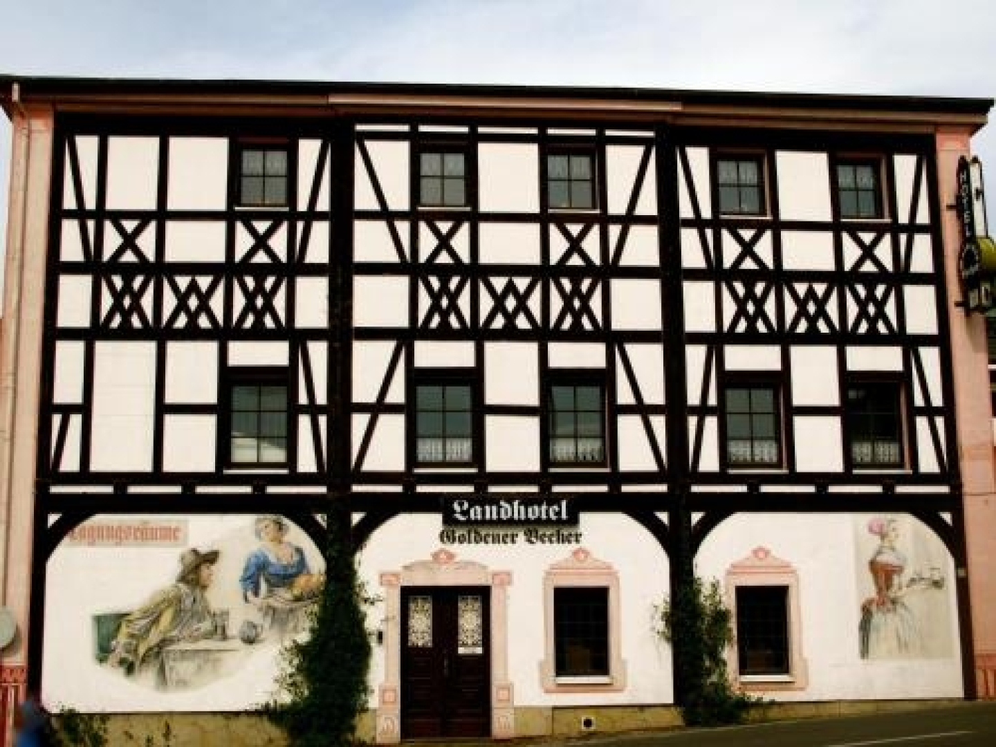 Landhotel Goldener Becher