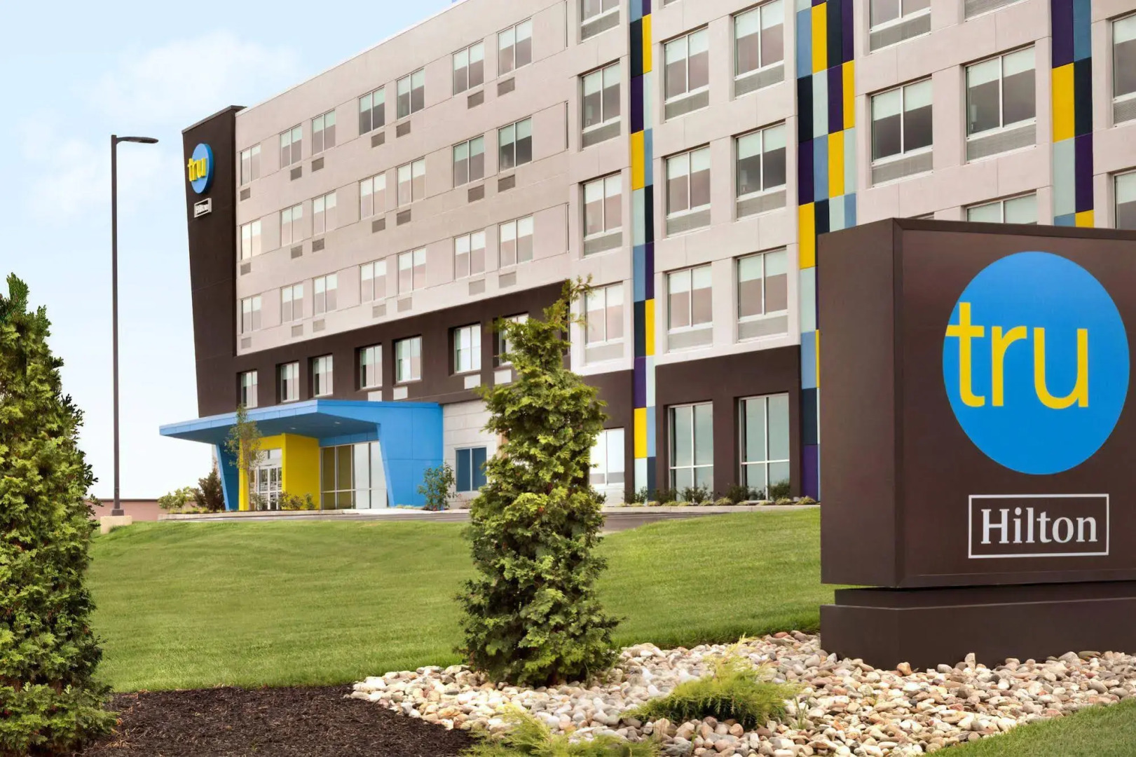 Tru by Hilton Lancaster East