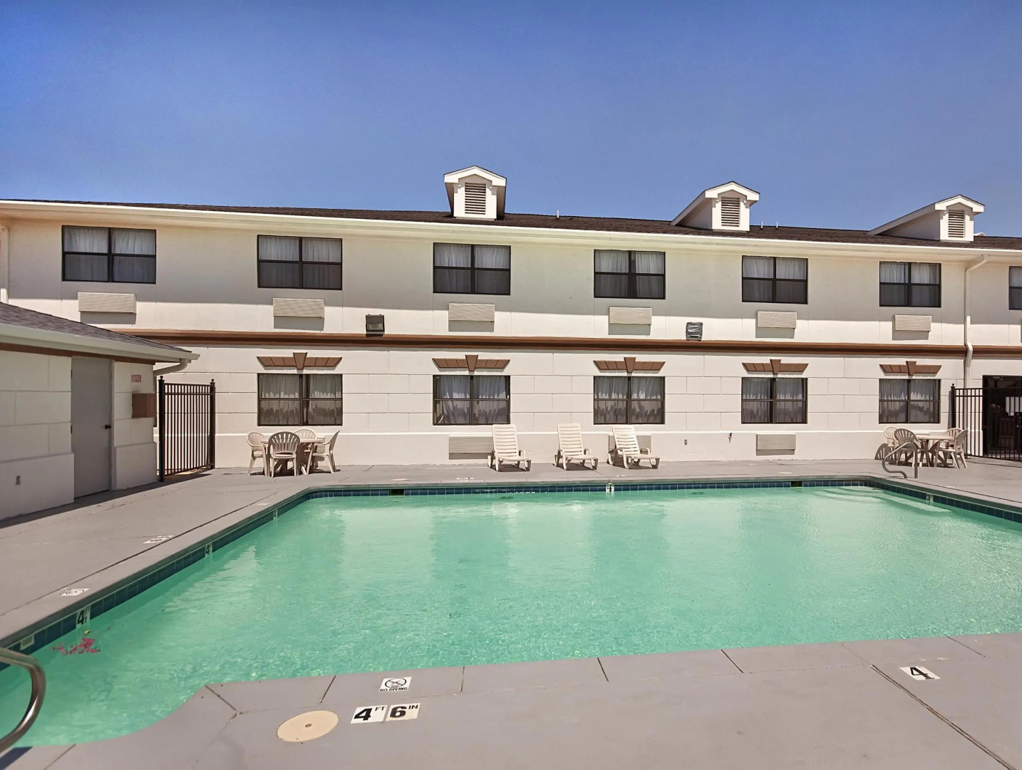 Best Western Inn & Suites