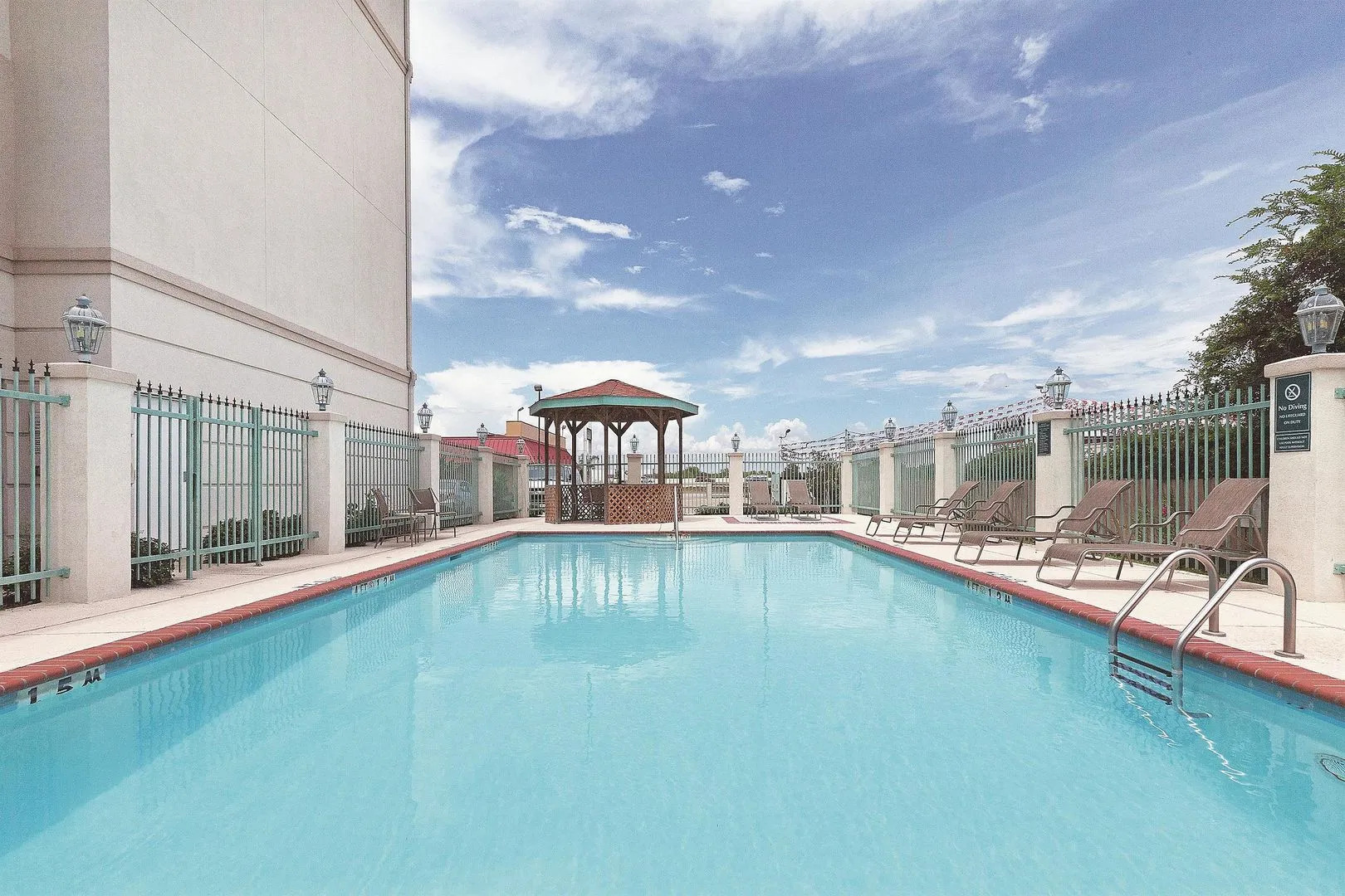 Palacio Royale Inn Signature Katy