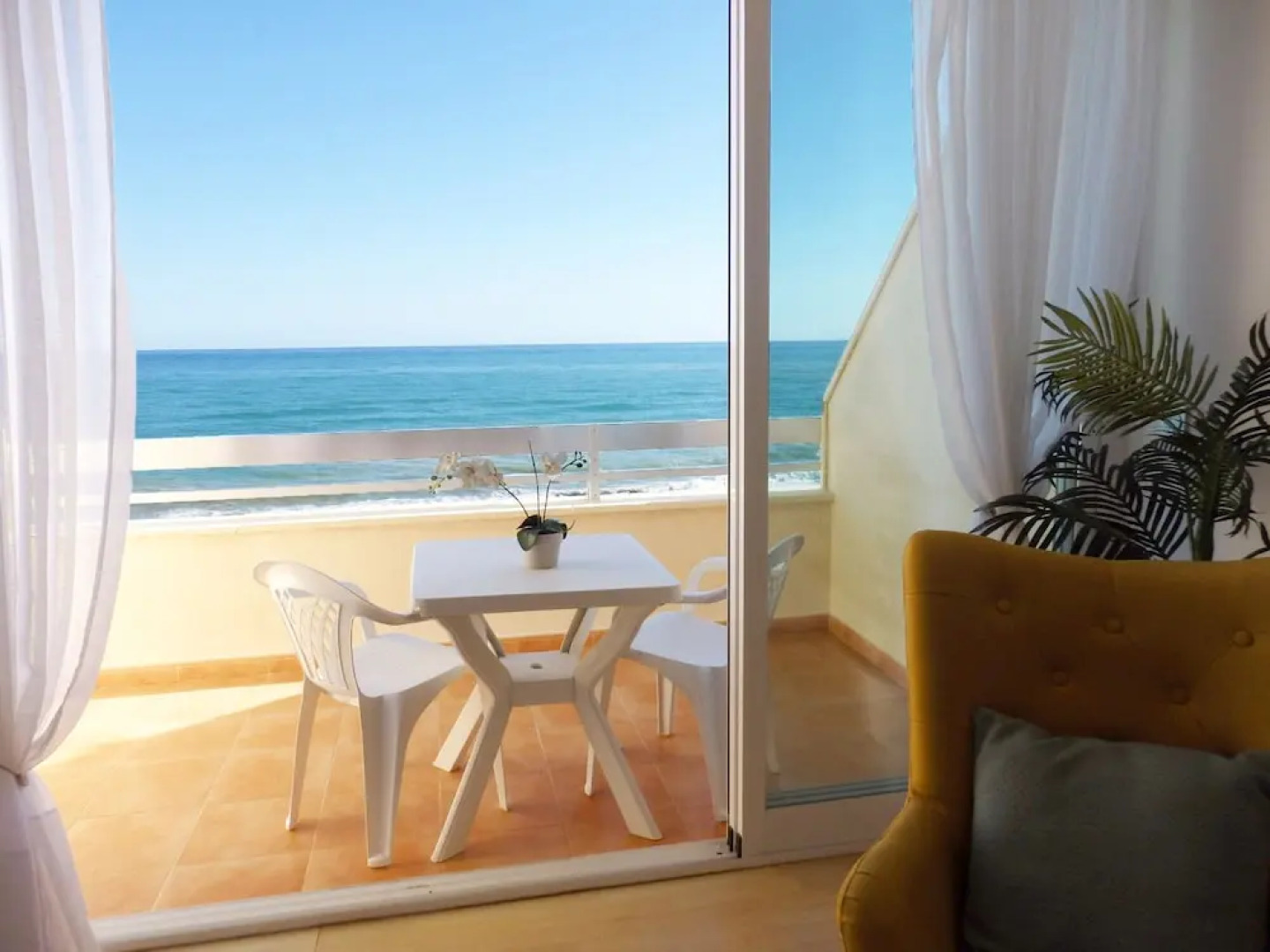 Waterfront Rocachica Apartment