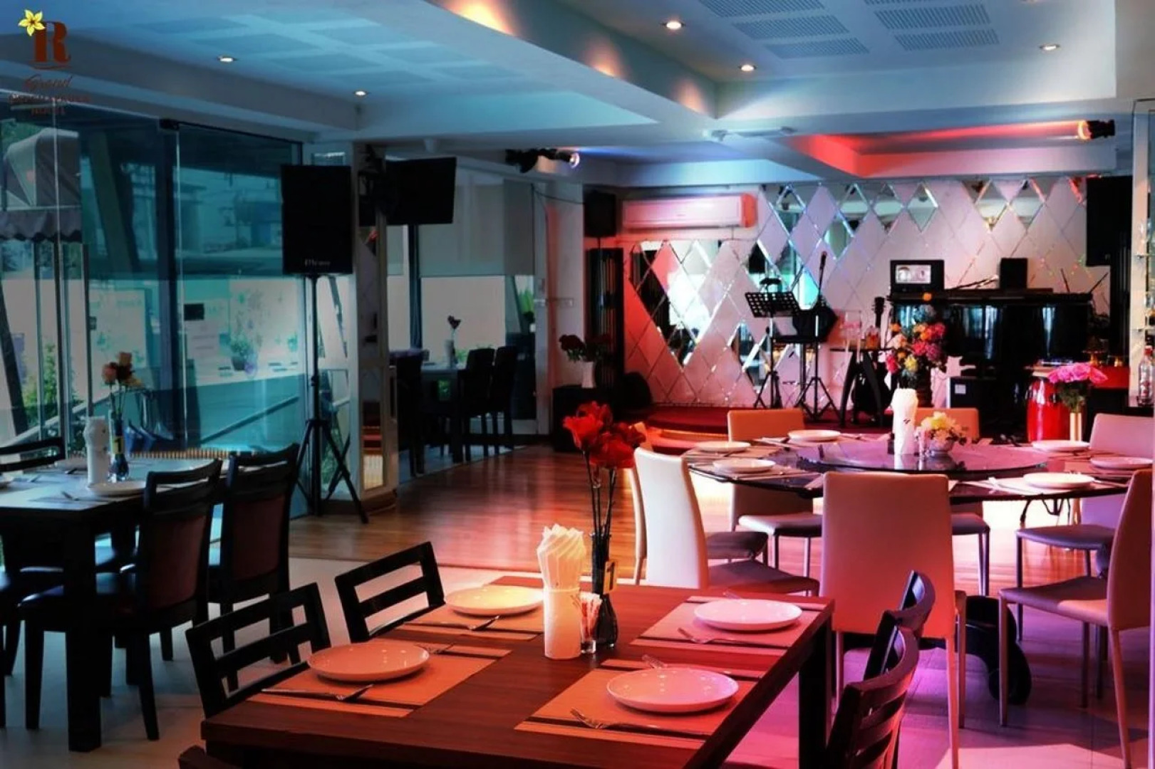 Grand Ratchapruek Hotel