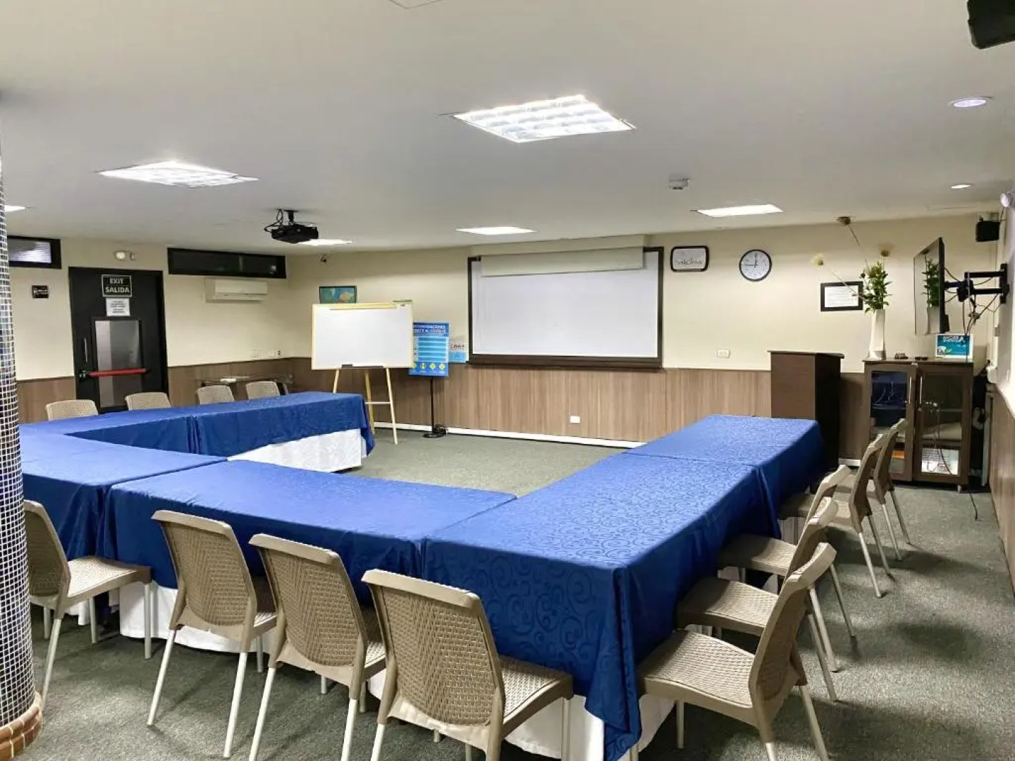 Hotel Acqua Medellín