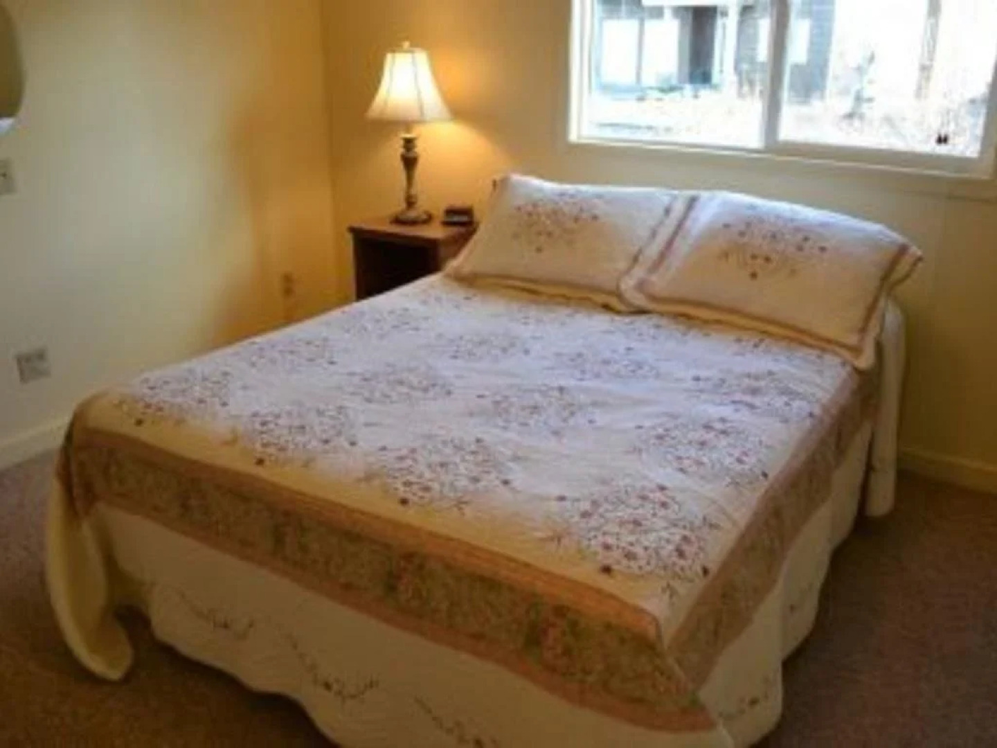 Steve's Getaway 4 Br home by RedAwning