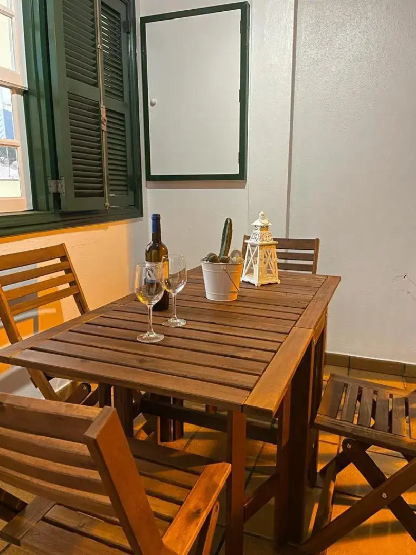 Primera línea en piscinas naturales.