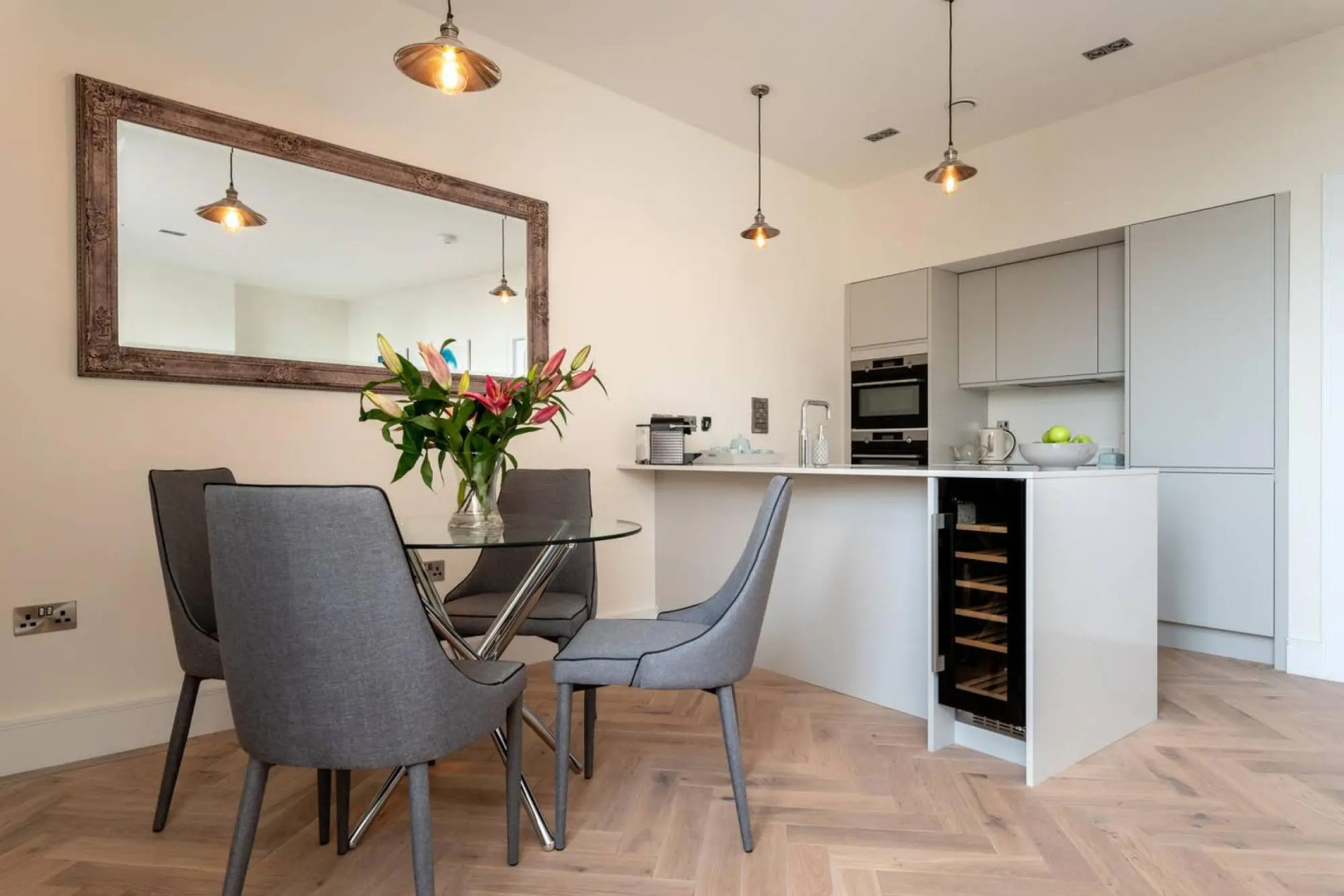 Cathedral View - Exclusive Apartment on Cathedral Green