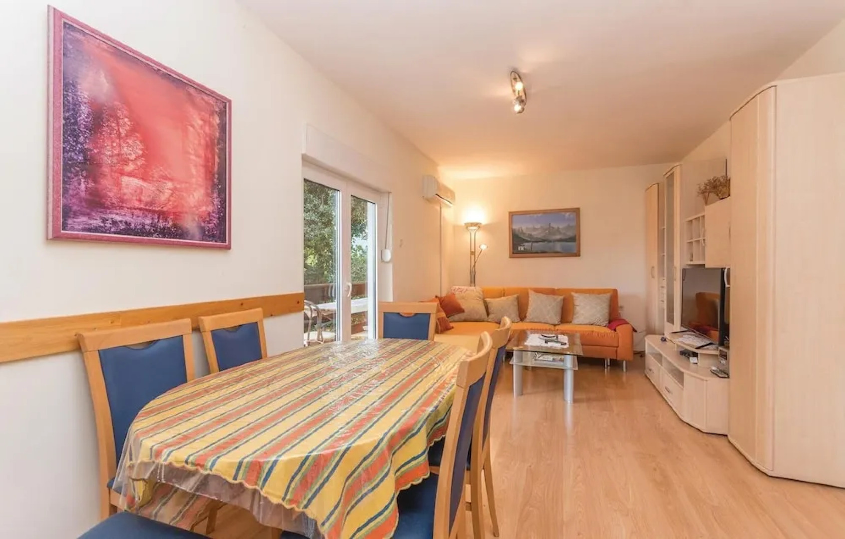 Nice Home in Donji Karin With Wifi and 3 Bedrooms