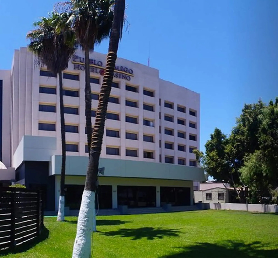 Hotel Pueblo Amigo Plaza & Casino