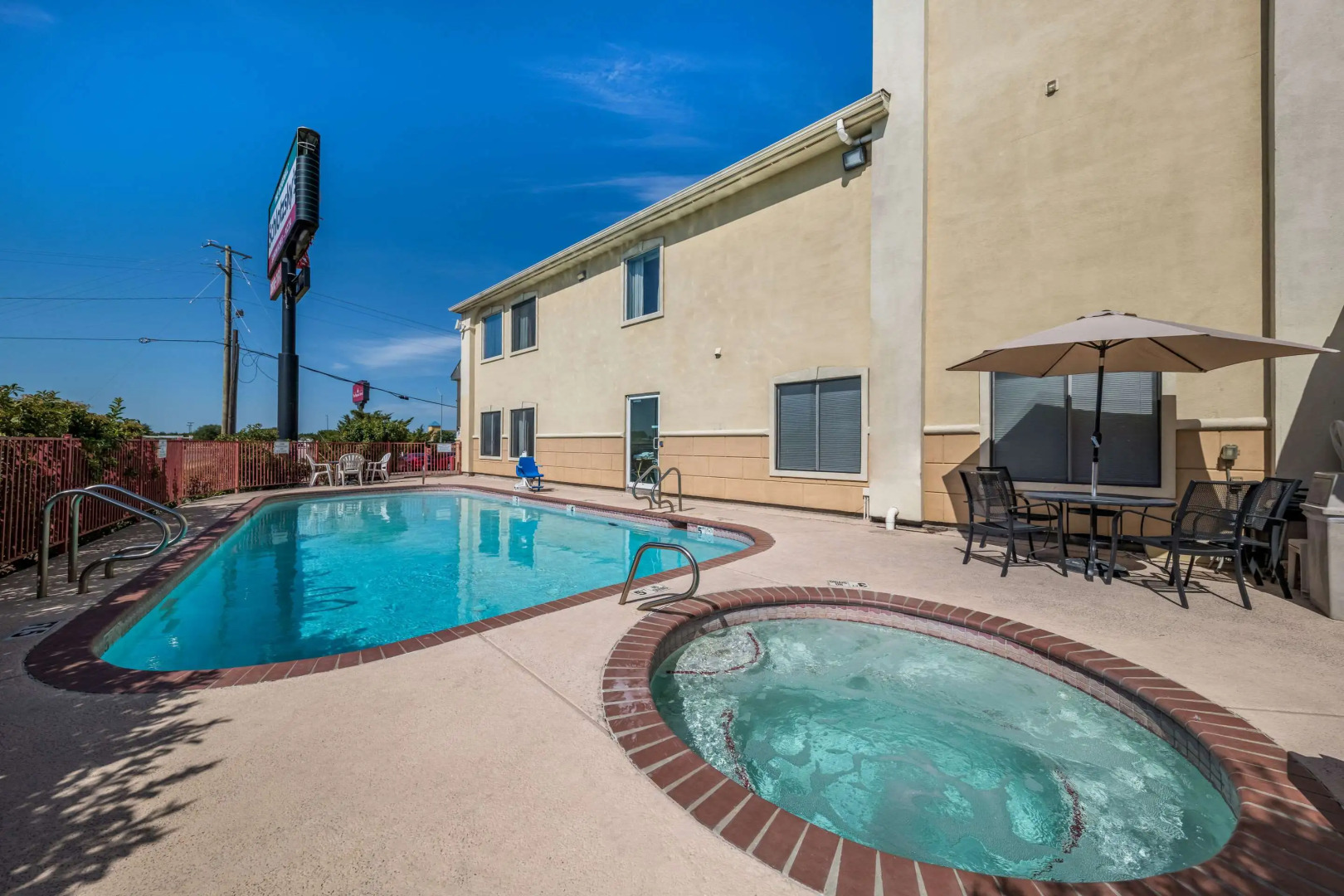 Quality Inn & Suites Terrell