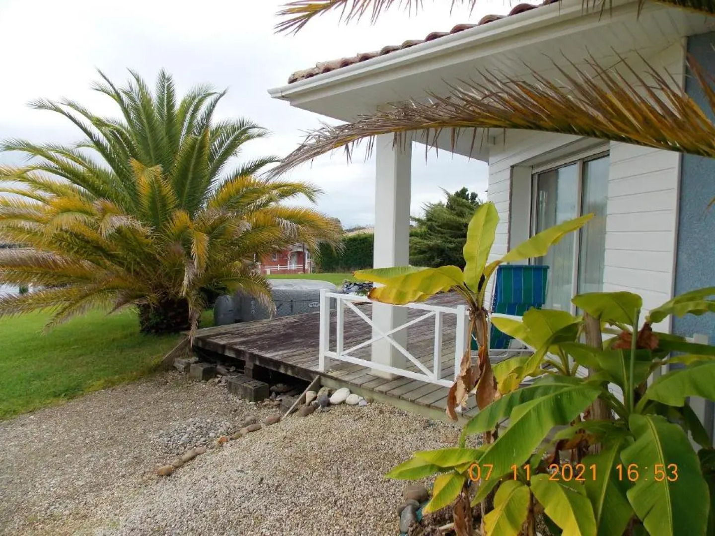 Maison de 3 chambres avec jacuzzi jardin amenage et wifi a Angoume