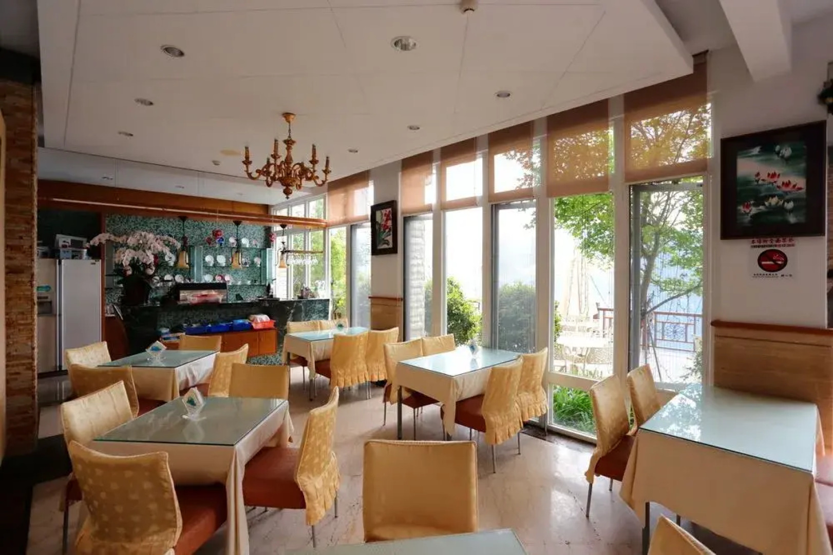 Jun Yue Hanging Garden Resort