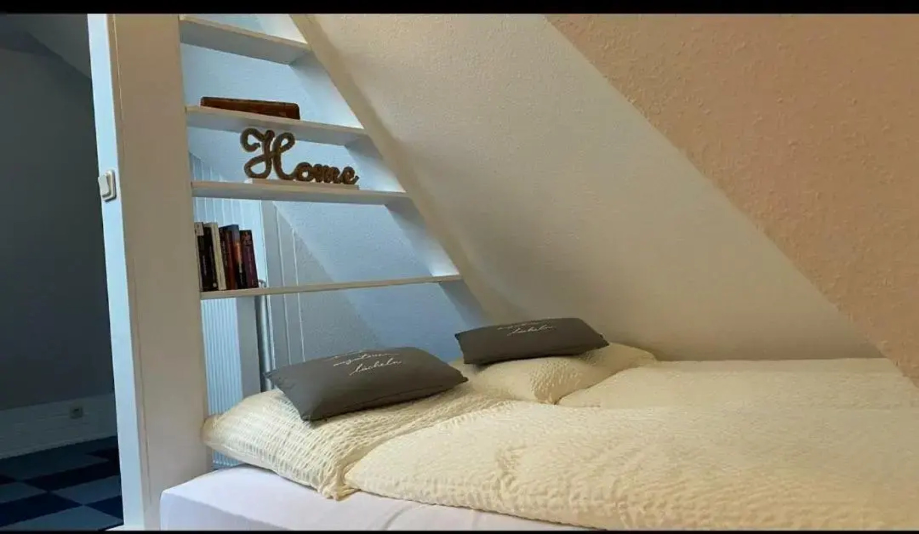 *To hus* Wohnung am Rande von Jever