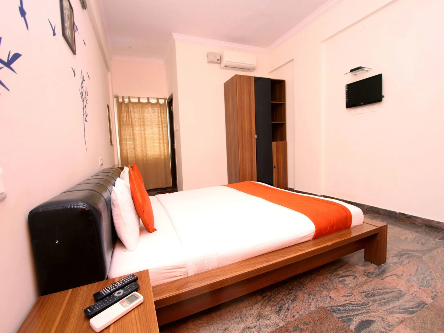 OYO 451 Goyal Residency