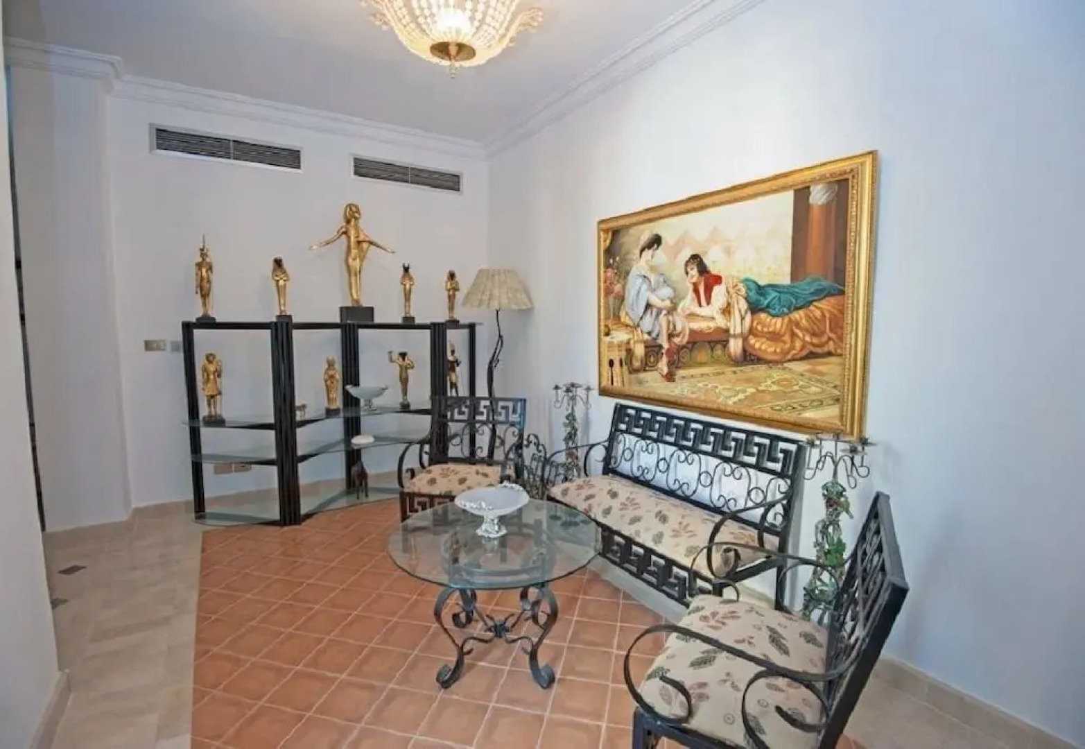 Chic 4-Bedroom White Villa for Rent in El Gouna Egypt