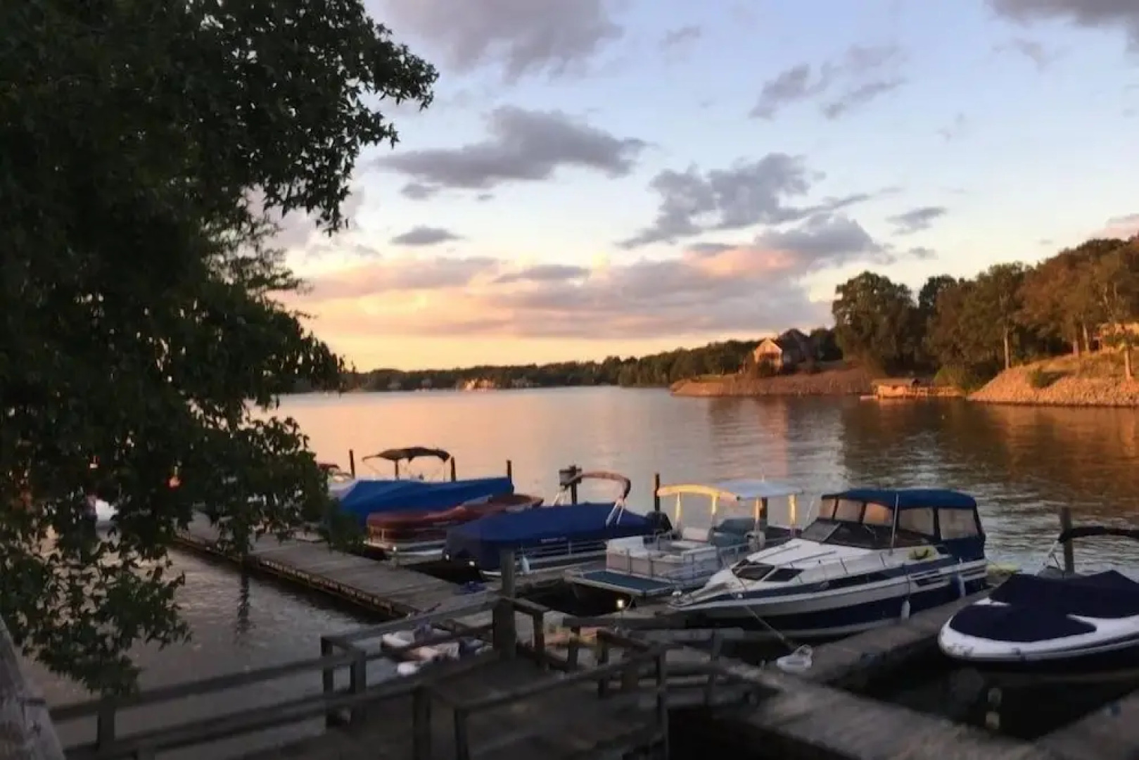 Lakefront Property Two Bedroom Cabin #36 at Long Cove Resort by Redawning