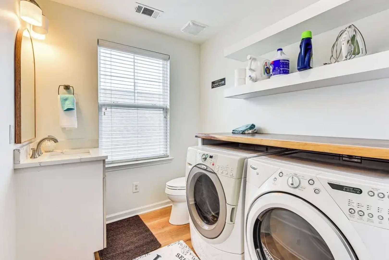 Charming Bluffton Home w/ Yard ~ 3 Mi to Beaches!