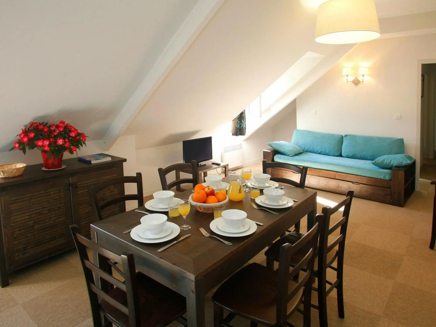 Nice Studio in a Castle not far From the Breton Beaches