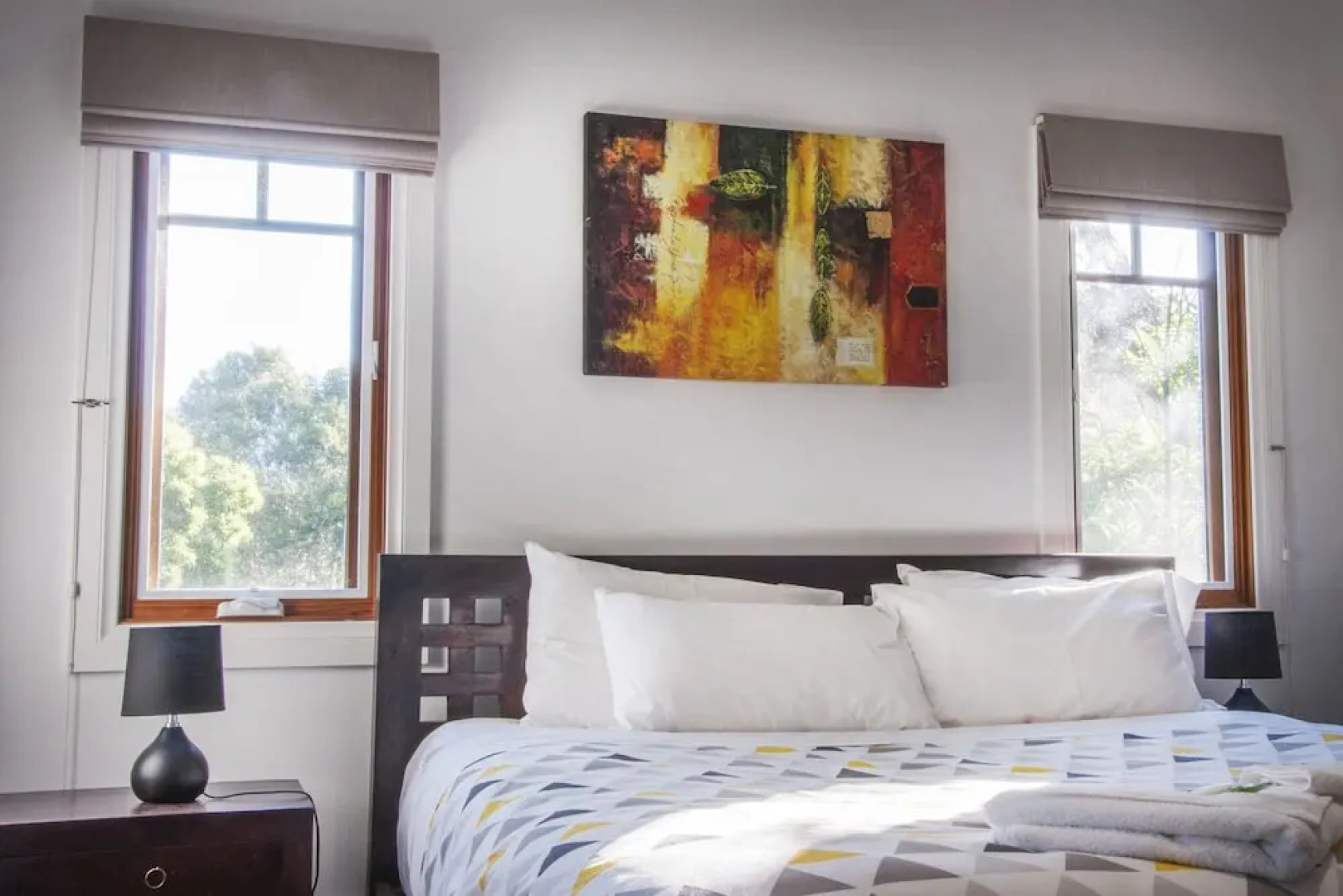 Johanna NEW MODERN HOUSE