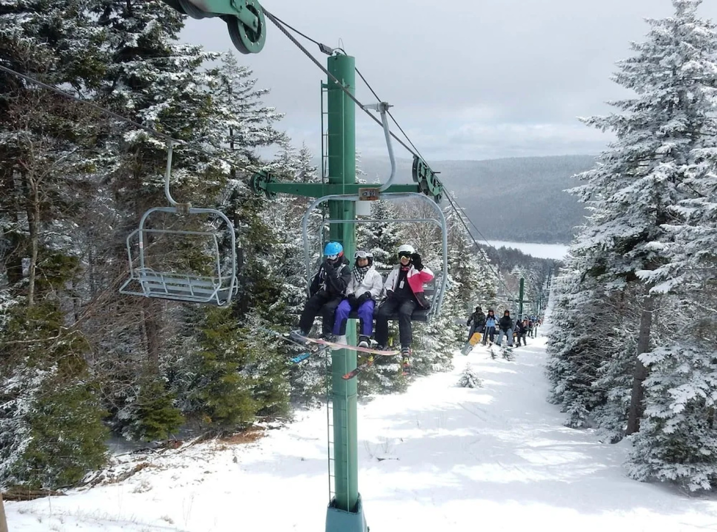 2 Br: Soaring Eagle 202