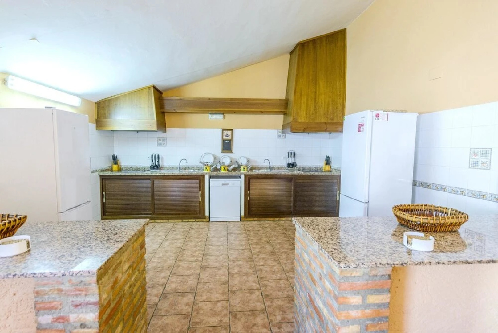 Villa With 10 Bedrooms in Rivero de Posadas, With Indoor Pool and Furn