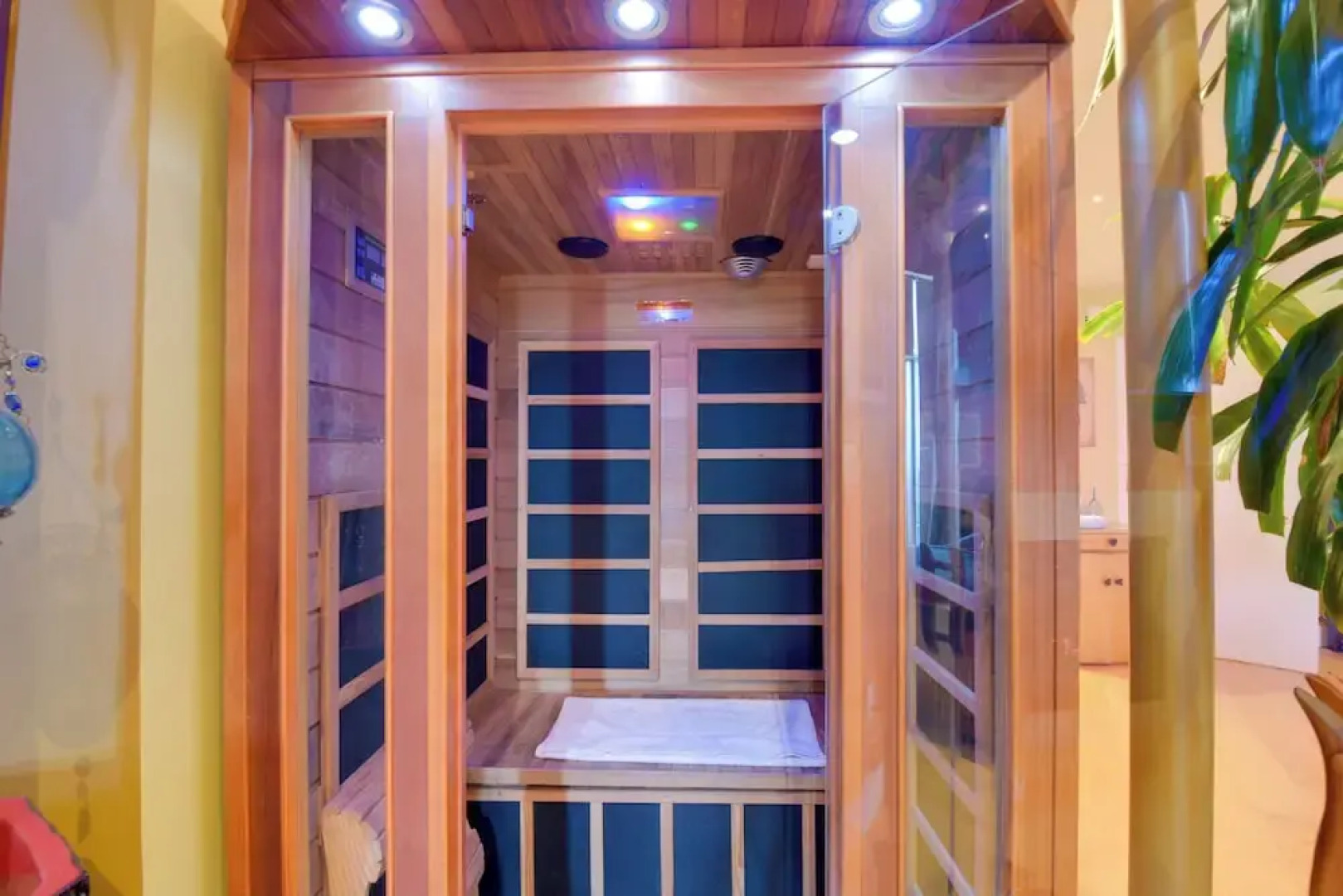 Cozy Emeryville Studio, Near Beaches & Parks!