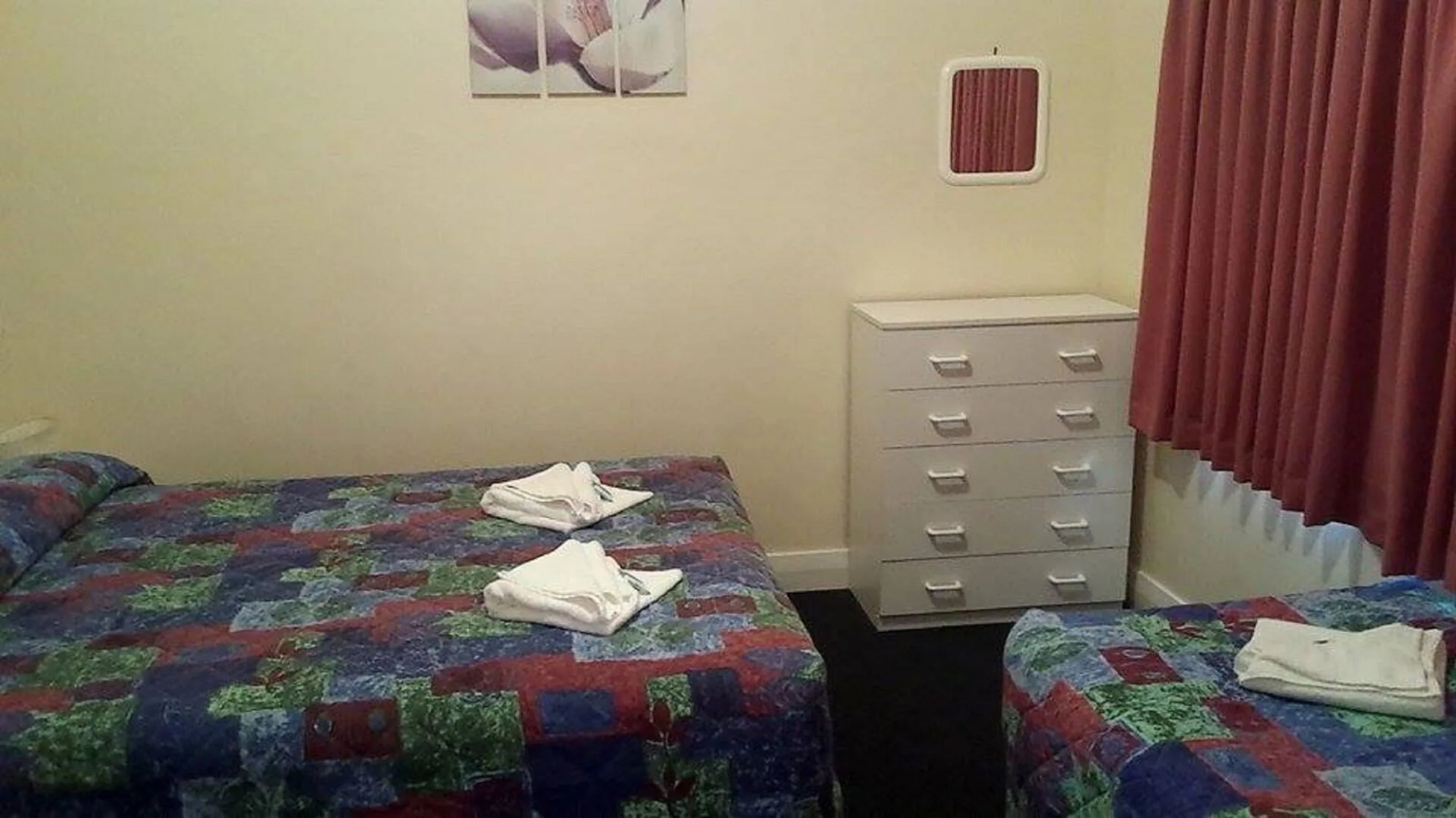 Albany Holiday Units