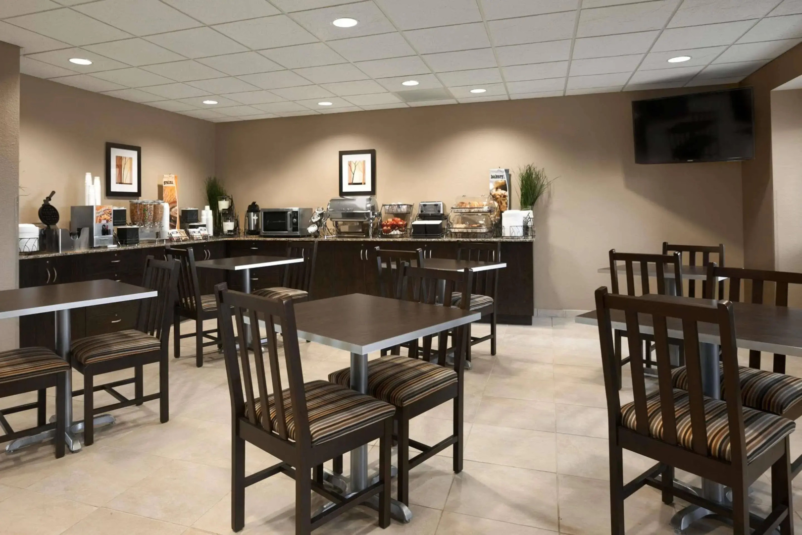 Microtel Inn & Suites by Wyndham St Clairsville/Wheeling