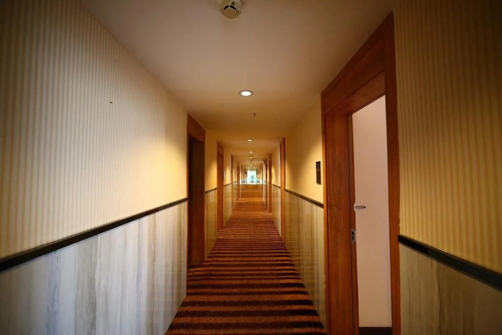 Overseas Chinese Hotel Beihai