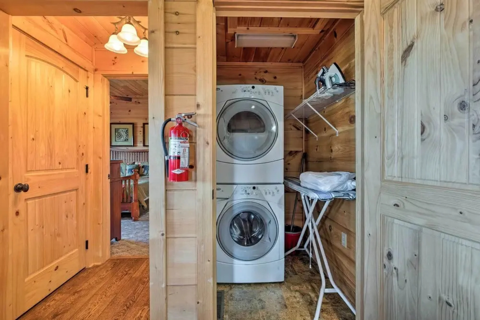 Pigeon Forge Cabin w/ Brand New Hot Tub & Views!