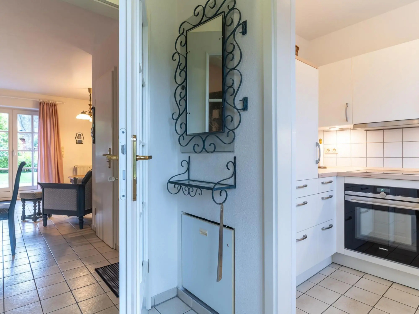 Holiday apartment with a fireplace in a thatched apartment house