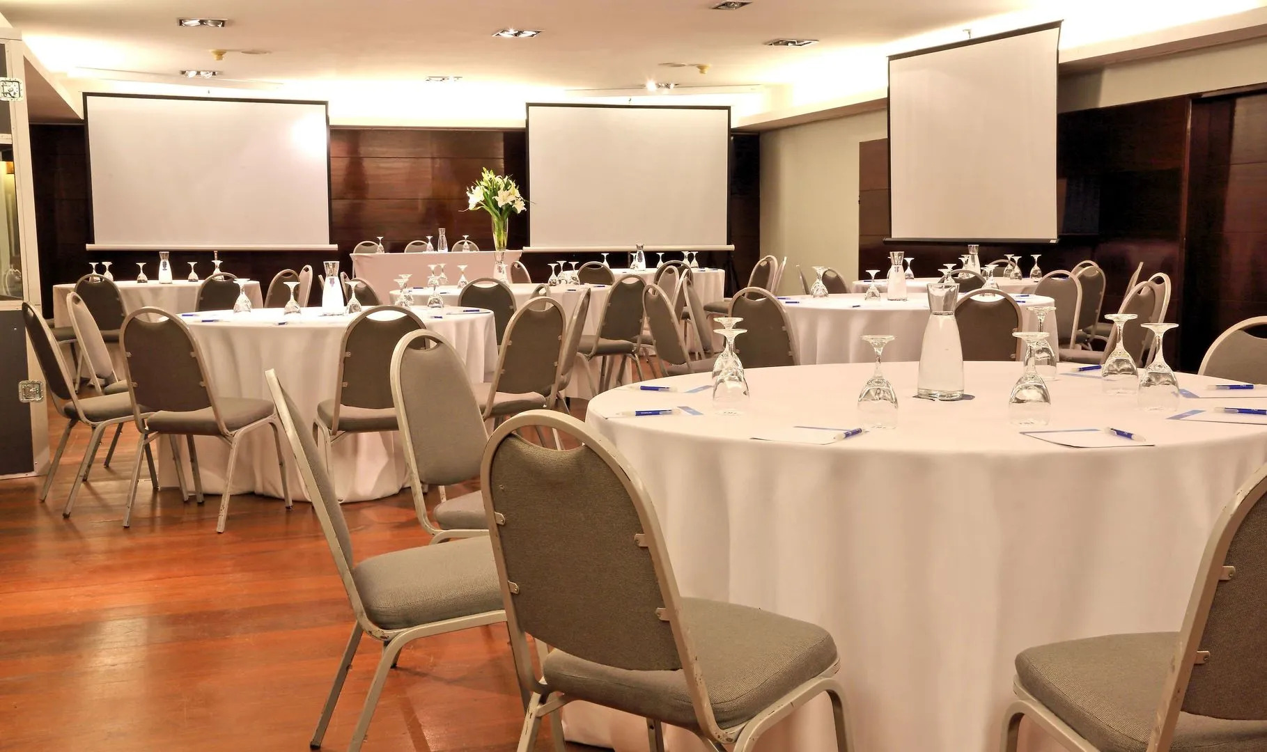 NH Montevideo Columbia