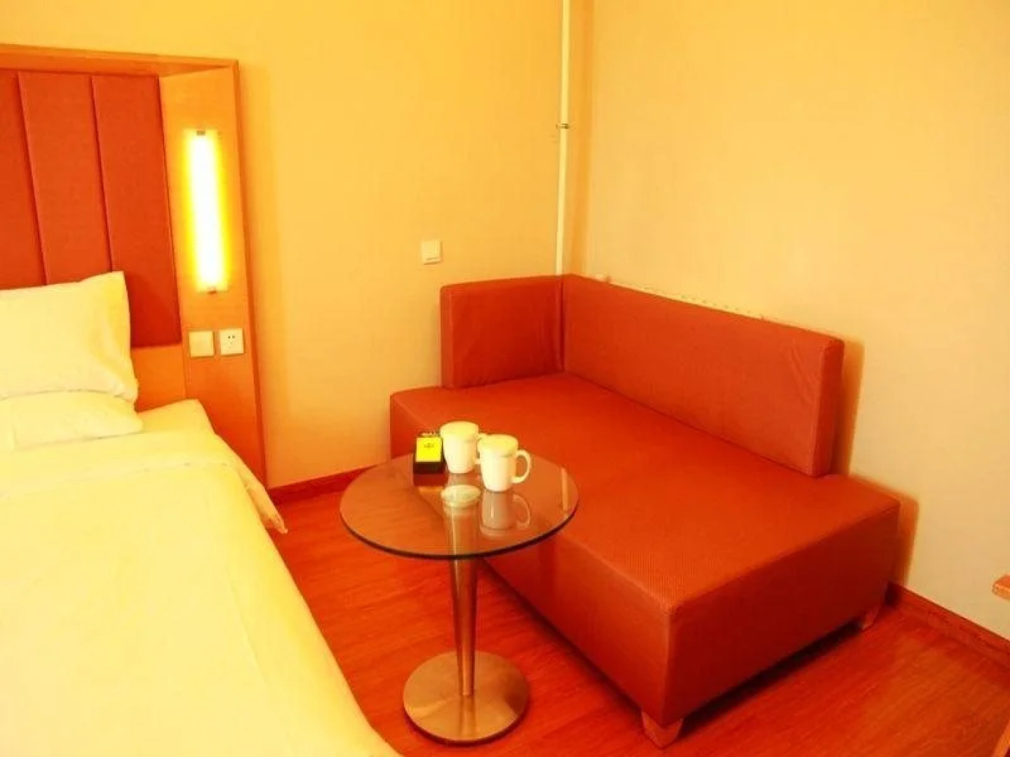 JI Hotel (Harbin Zhongyang Street People Square)