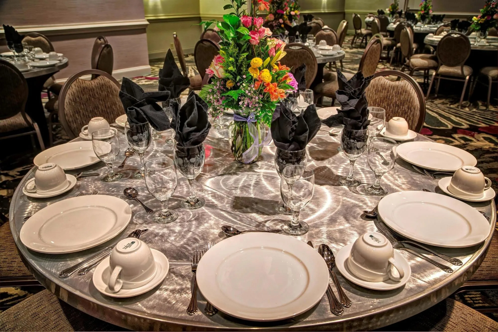 DoubleTree by Hilton Hotel Decatur Riverfront
