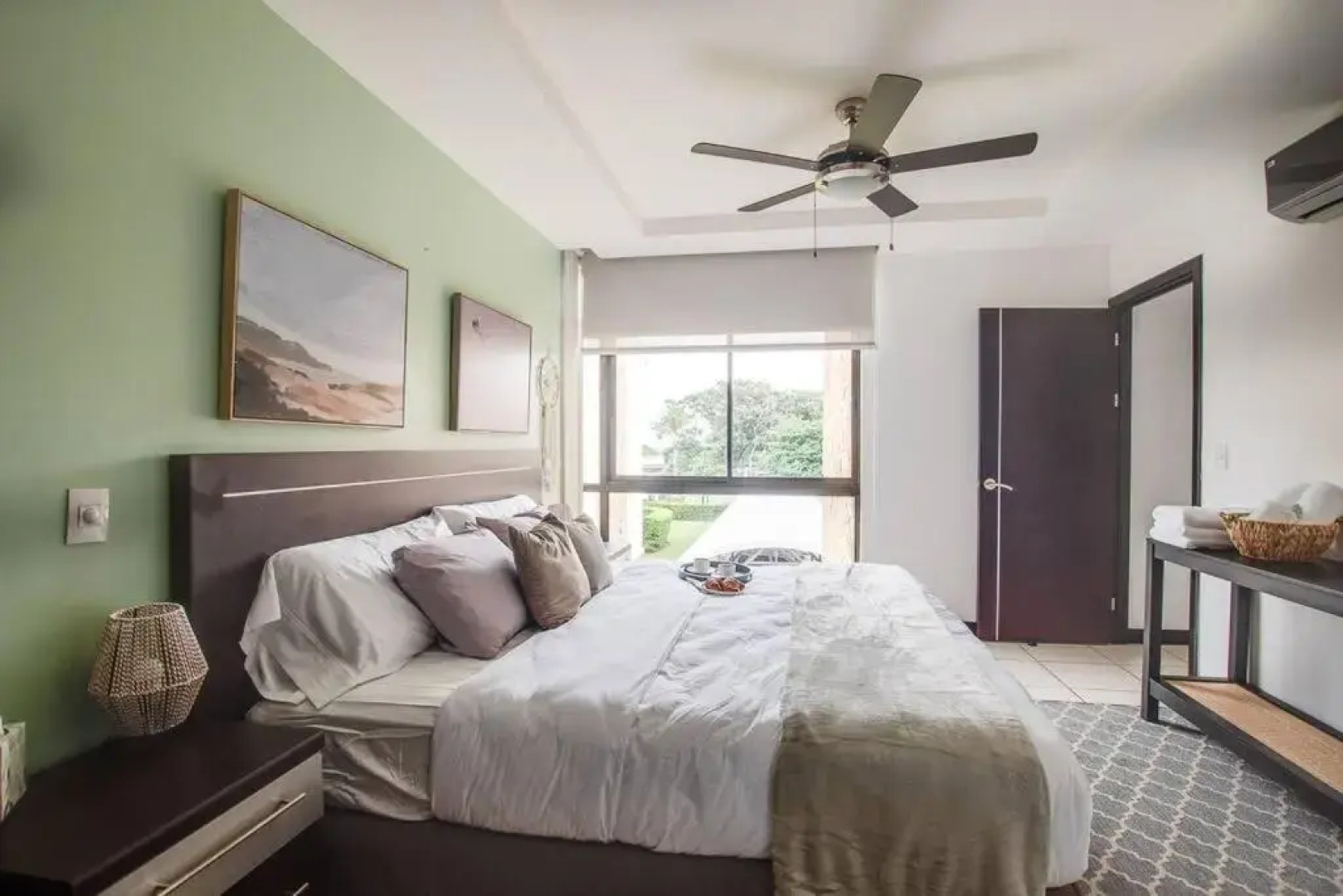 Modern 2 bed APT complex Pool,Tennis,Gym,FreeWiFi