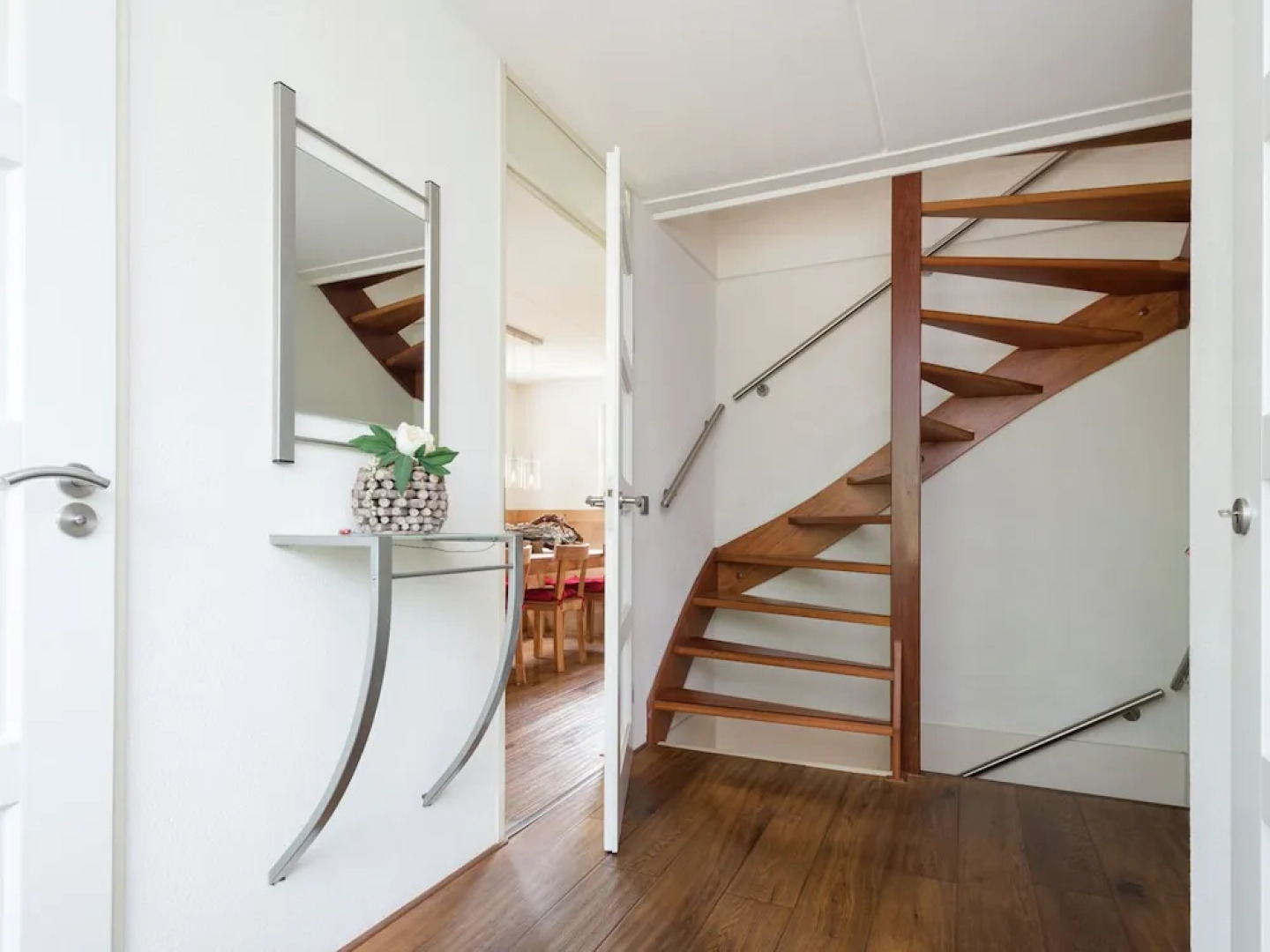 Luxurious Villa in Lunteren with Sauna