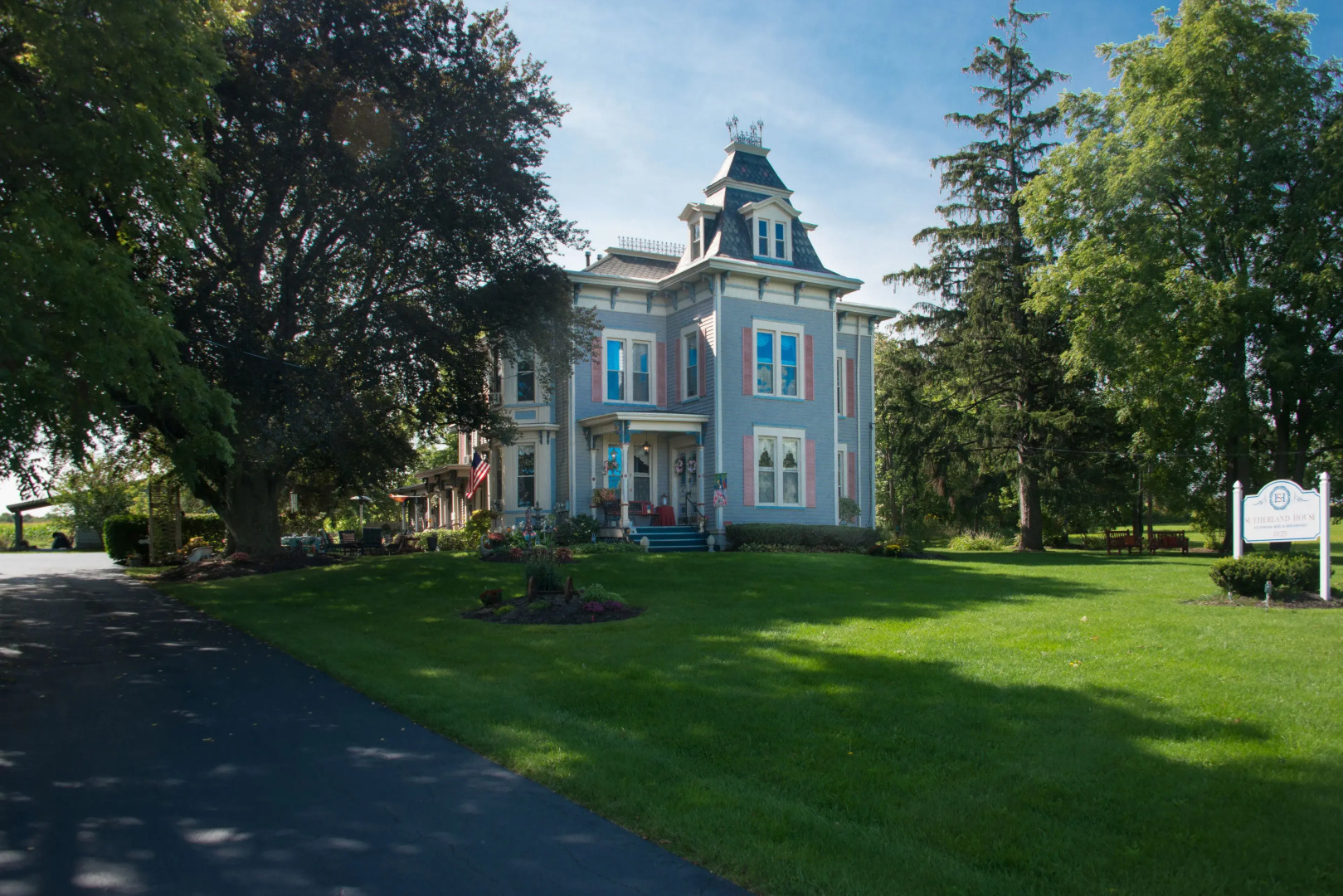 Sutherland House Victorian Bed & Breakfast